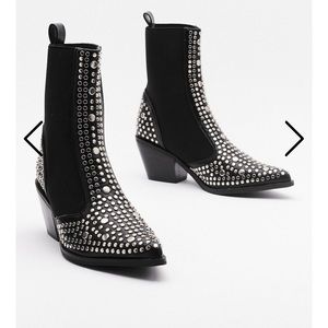 NEW Studded Boots Sz 9